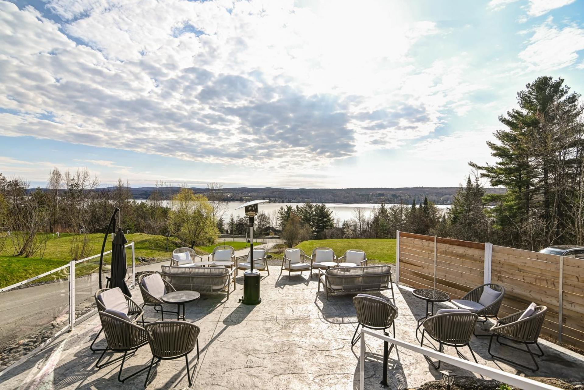 Au Sommet Du Lac Magog Eksteriør billede